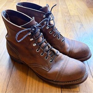 Red Wing Heritage 8115 Iron Ranger Boots